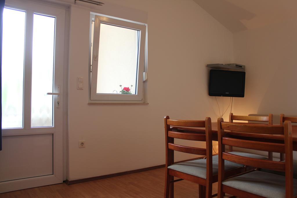 Nikolina Apartamento Posedarje
